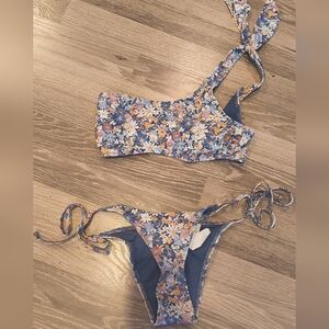 Abercrombie & Fitch Floral Blue One-Shoulder Tie-Side Bikini